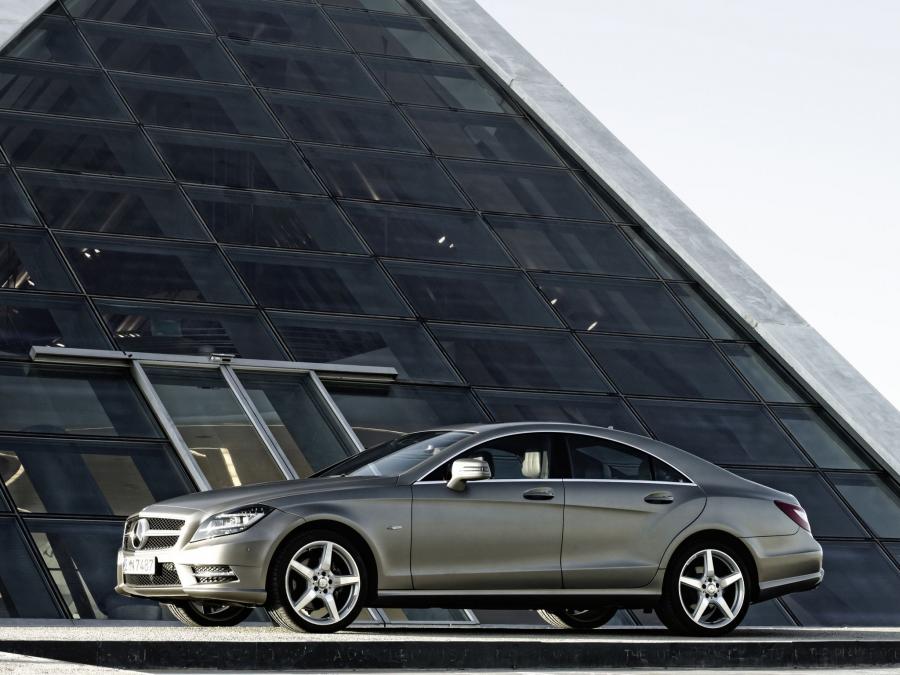  Mercedes-Benz CLS350 AMG Sports Package 2010 года  (фото 21 из 28)